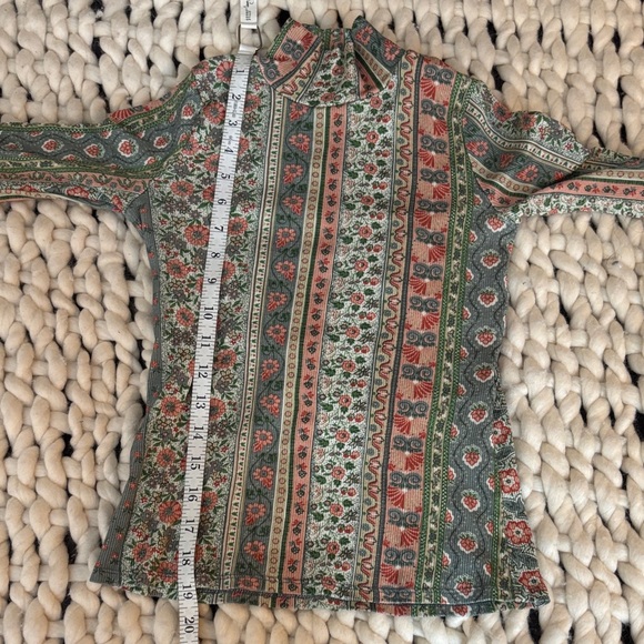 Sezane Green and Red Floral Long Sleeve Shirt 100% Cotton - Picture 8 of 8